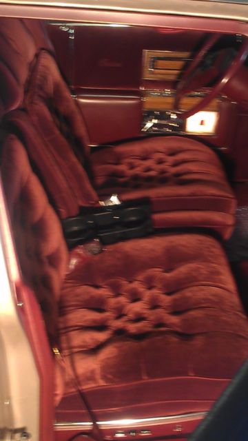 1983 Cadillac Fleetwood 4 dr Sedan - photo 6