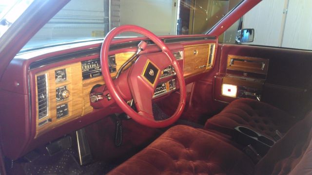 1983 Cadillac Fleetwood 4 dr Sedan - photo 7