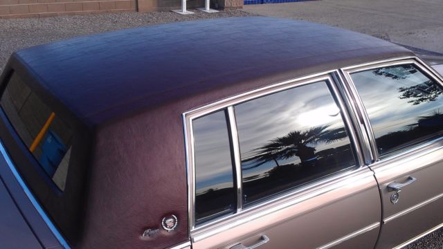 1983 Cadillac Fleetwood 4 dr Sedan - photo 9