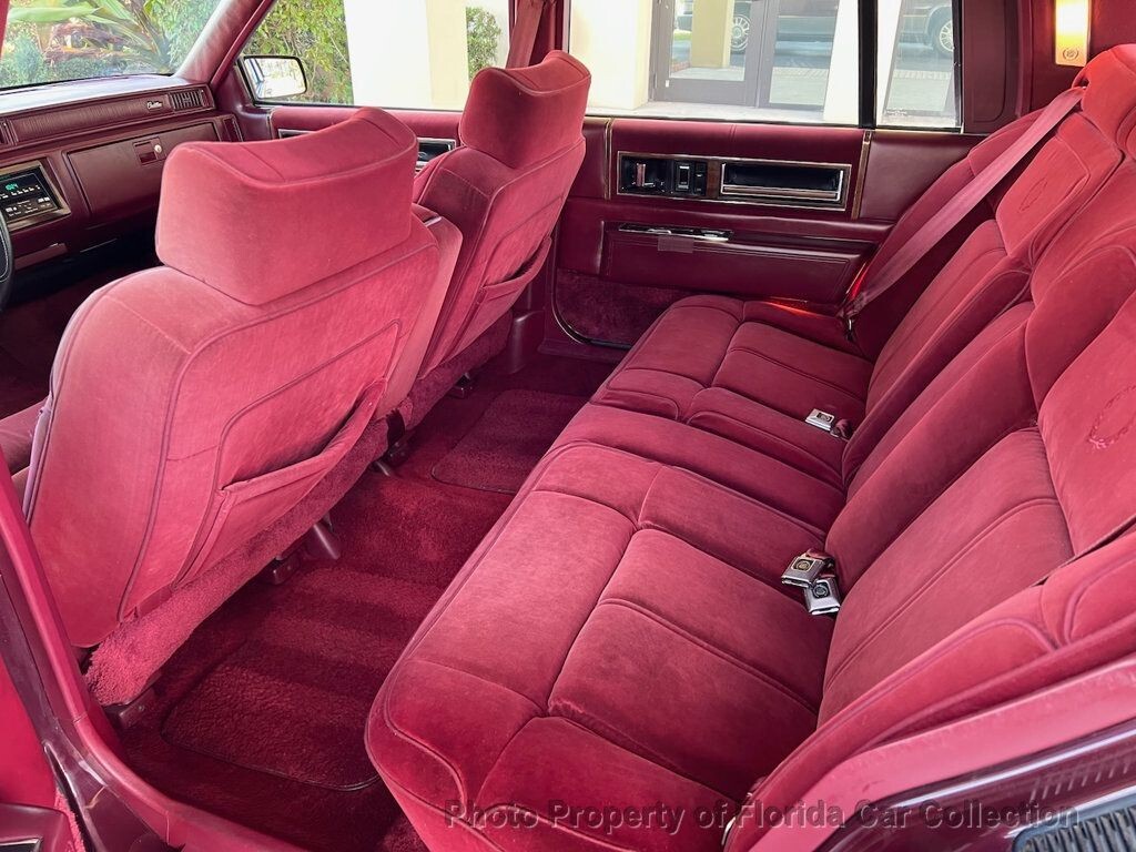 1990 Cadillac DeVille Landau Sedan Gold Edition - photo 11