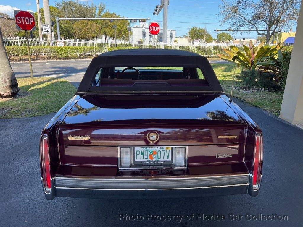 1990 Cadillac DeVille Landau Sedan Gold Edition - photo 6