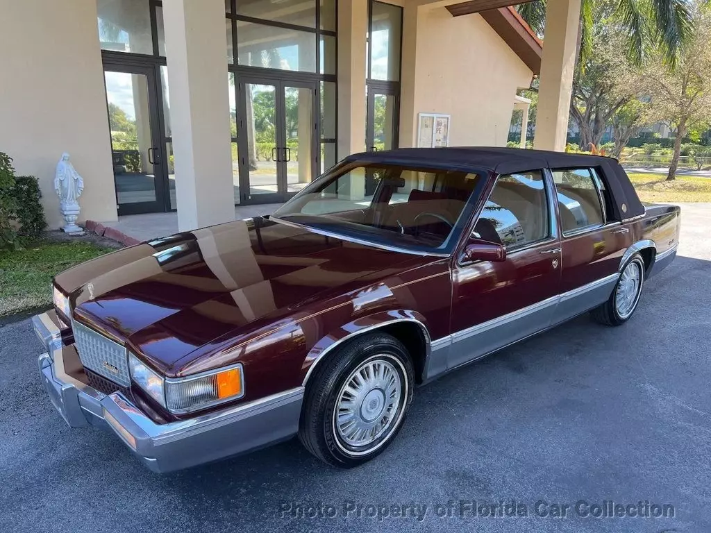 CLASSIC CADILLAC DEVILLE LANDAU GOLD EDITION LOW MILES CLEAN AUTOCHECK SHOWROOM! 1990 Cadillac DeVille Landau Sedan Gold Edition