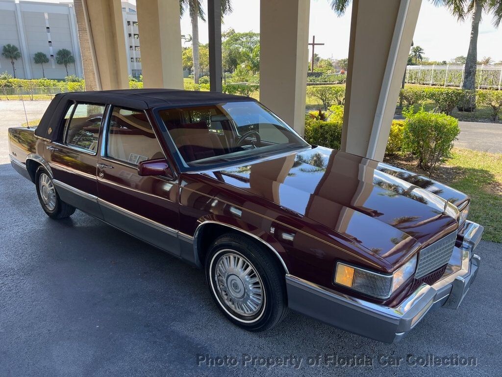 1990 Cadillac DeVille Landau Sedan Gold Edition - photo 2