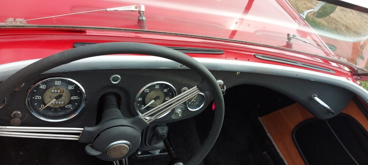 1955 Austin Healey 100 - photo 12