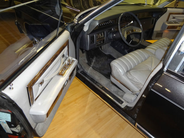 1977 Lincoln Town Car Continental - photo 8