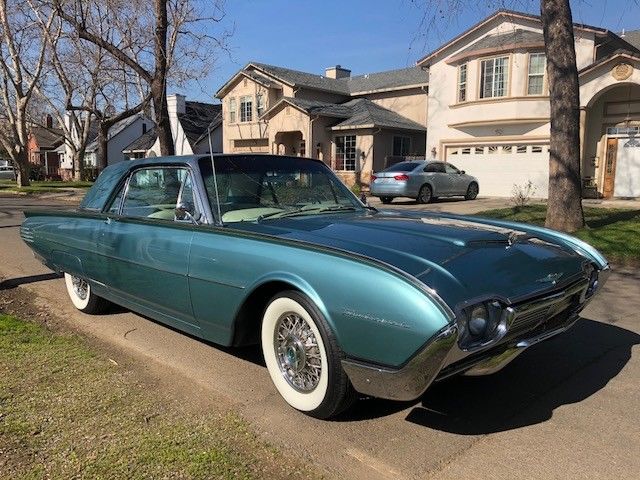 CLASSIC CAR SALE - 1961 FORD THUNDERBIRD 1961 Ford Thunderbird