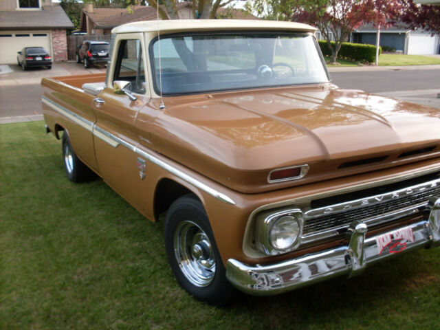 1966 Chevrolet C-10 Custom, large rear window - photo 2