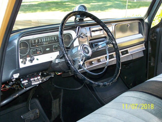 1966 Chevrolet C-10 Custom, large rear window - photo 5