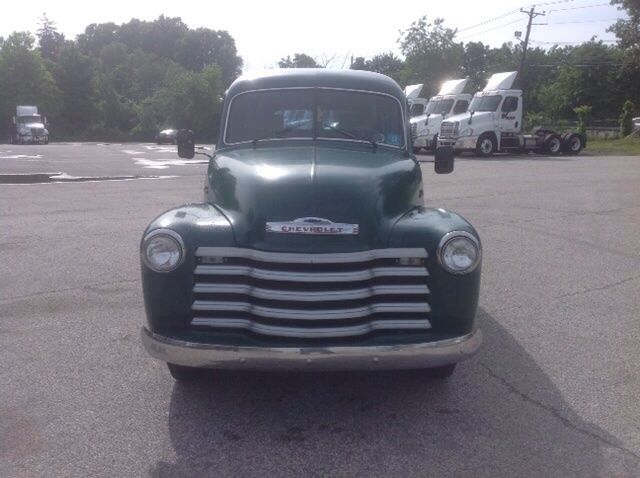 1953 Chevrolet Suburban 3100 - photo 2