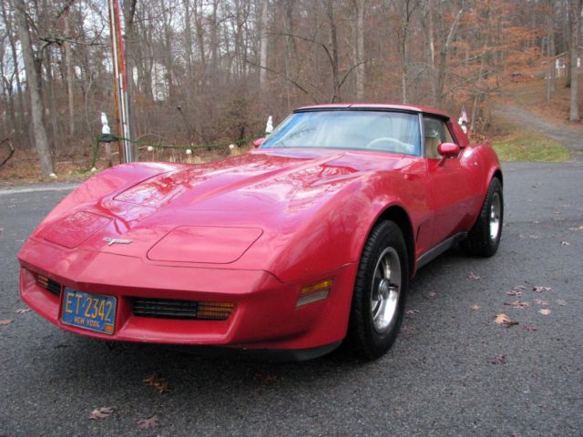 1976 Chevrolet Corvette - photo 12