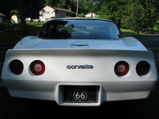1981 Chevrolet Corvette - photo 4