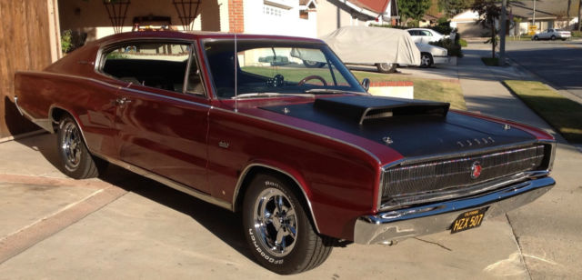 Classic Collector Dodge Charger 440 4-speed pistol grip 1966 Dodge Charger