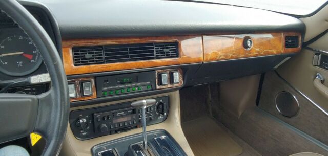 1986 Jaguar XJS Sun Roof - photo 6