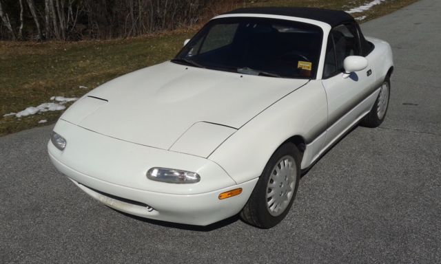 Classic Convertible Miata, Good Condition, Low Mileage and Ready to Go! 1992 Mazda MX-5 Miata