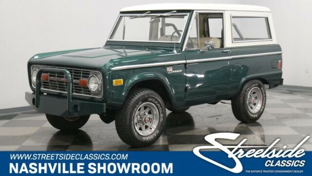 Classic first gen early Bronco Sport 4x4 suv 1977 Ford Bronco Sport
