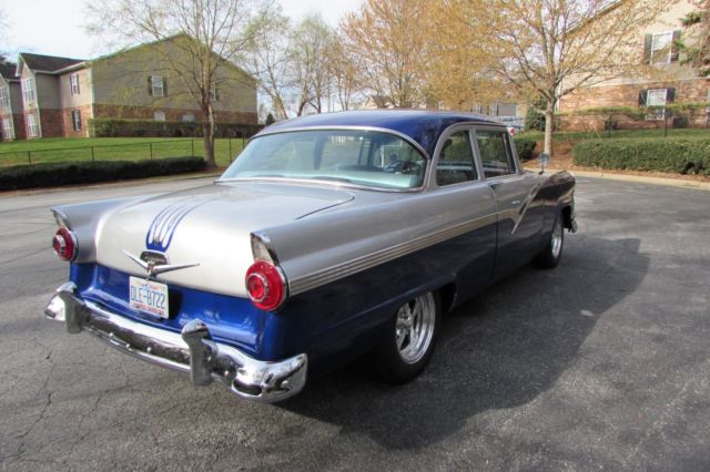 1956 Ford Fairlane Club Sedan - photo 6