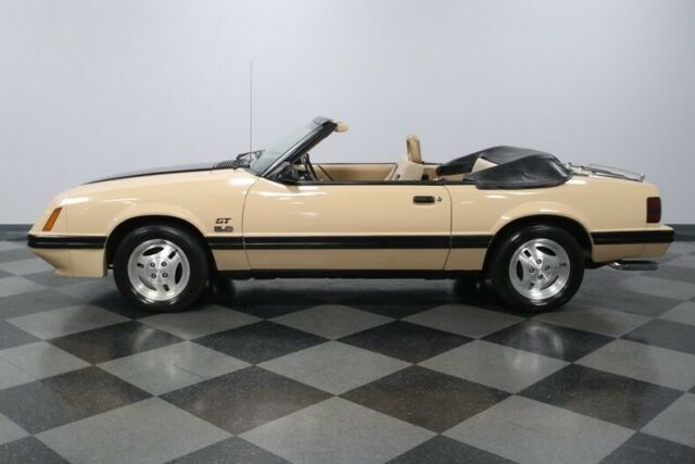 1984 Ford Mustang GT Convertible - photo 8