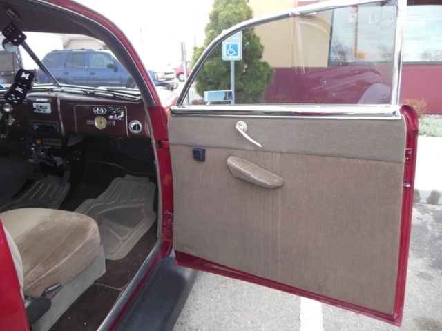 1939 Mercury Coupe hand painted strip down sides with mercury heads at front end - photo 9