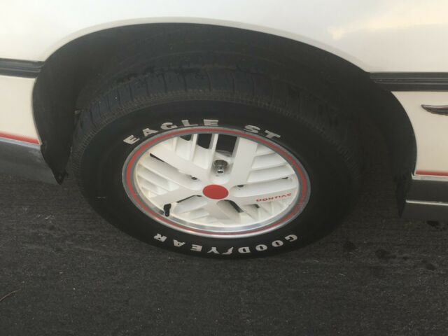 1984 Pontiac Fiero INDY 500 PACE CARE - photo 12