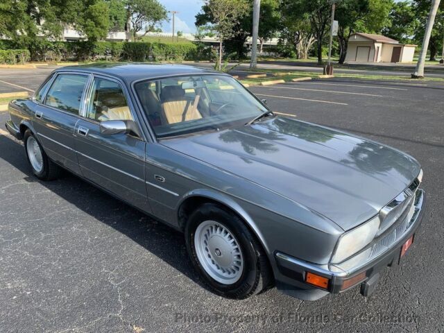 1991 Jaguar XJ6 Sovereign 4.0L Sedan - photo 4