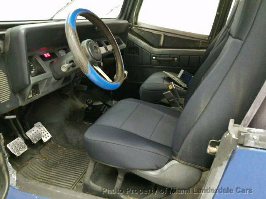 1992 Jeep Wrangler S - photo 9