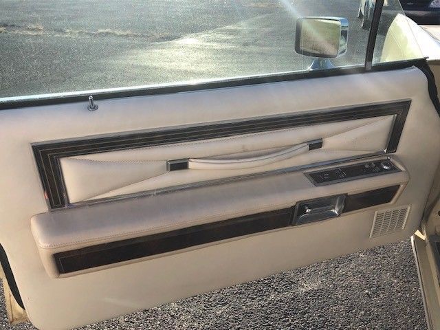 1979 Lincoln Town Car - photo 11
