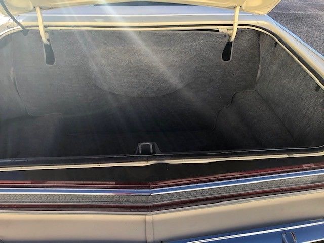 1979 Lincoln Town Car - photo 8