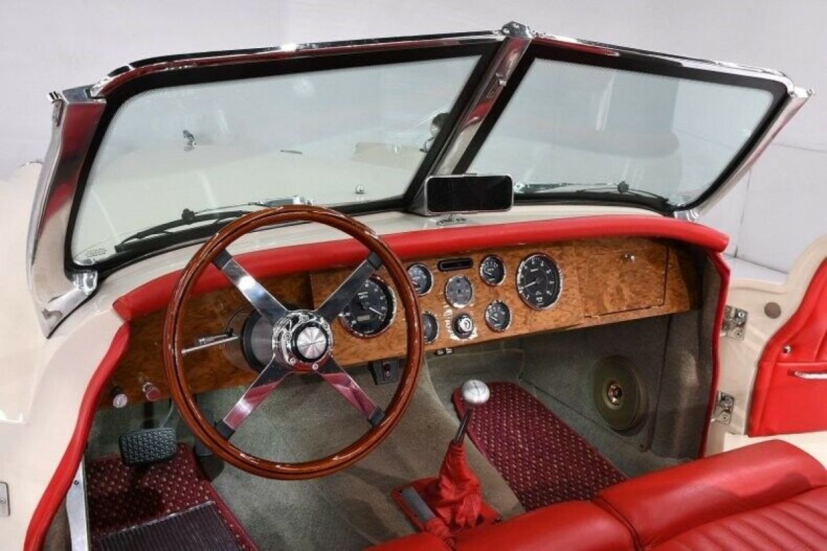1951 Jaguar XK-120 Tribute - photo 10