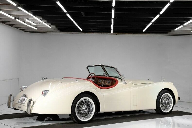 1951 Jaguar XK-120 Tribute - photo 3