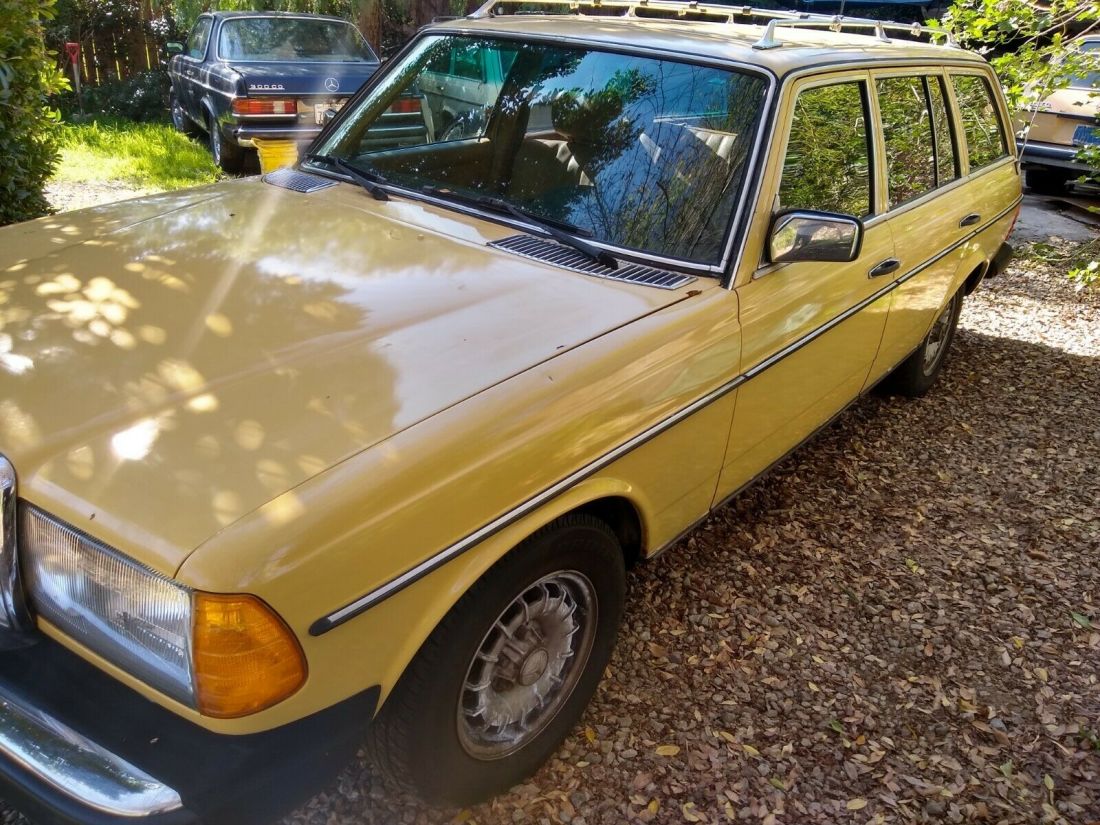 1980 Mercedes-Benz 300-Series Base