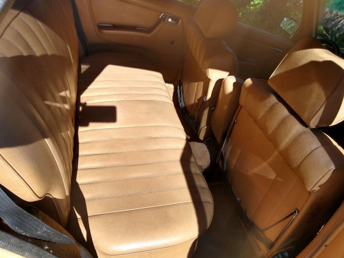1980 Mercedes-Benz 300-Series Base - photo 10