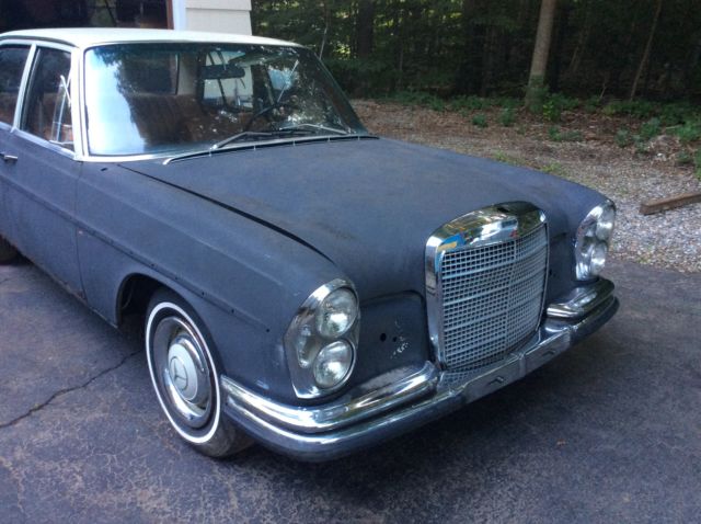 Classic Mercedes Benz 250se garaged rare northeast Connecticut 200 series N/R 1968 Mercedes-Benz 200-Series