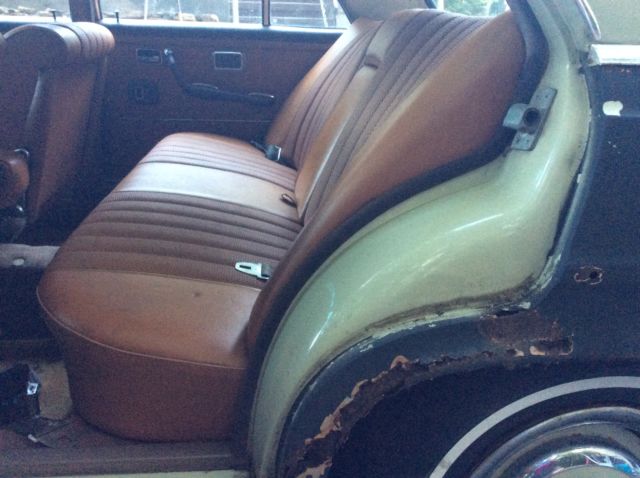 1968 Mercedes-Benz 200-Series - photo 9