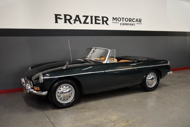 Classic MGB Hard Dash Chrome Bumper English Roadster Green/Tan 5 SPEED 1966 MG MGB ROADSTER
