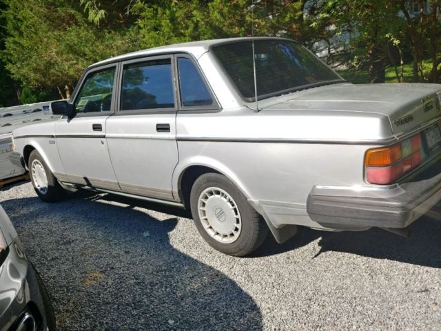 1992 Volvo 240 - photo 4