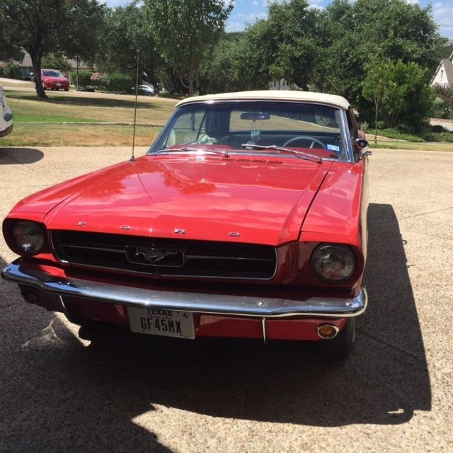 Classic Mustang Convertible 1964 1/2 1965 Ford Mustang Base Convertible 2-Door