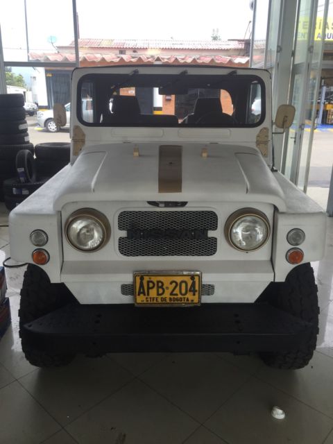 1980 Nissan Other Pickups - photo 2