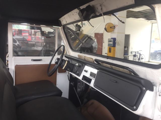 1980 Nissan Other Pickups - photo 4