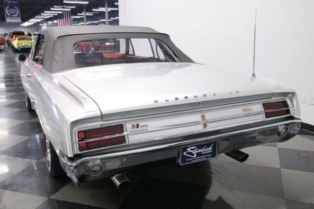 1965 Oldsmobile 442 Convertible - photo 11