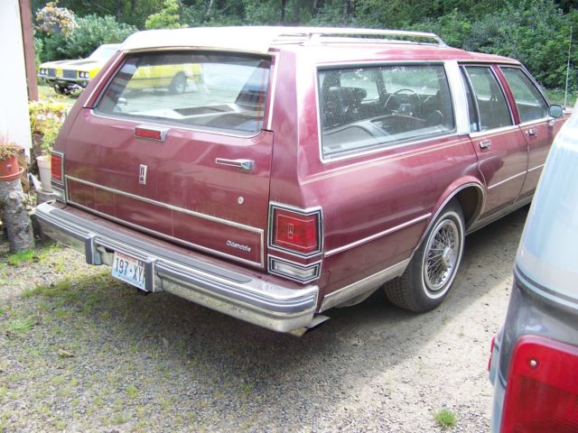 1988 Oldsmobile Custom Cruiser - photo 3