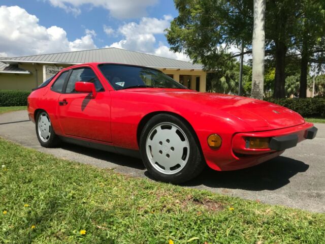 CLASSIC PORSCHE 924S 1987 Porsche 924 S