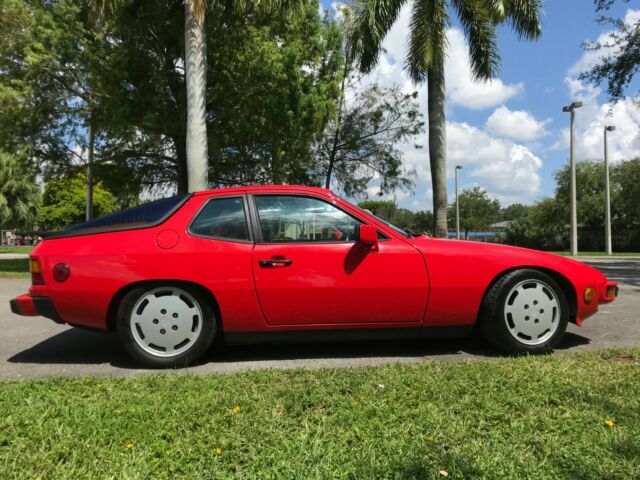 1987 Porsche 924 S - photo 3