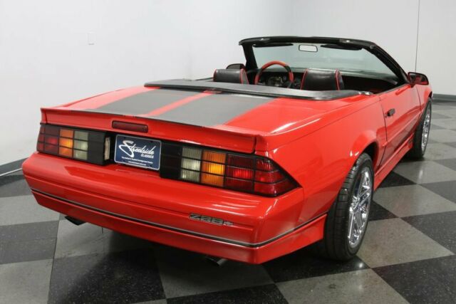 1987 Chevrolet Camaro IROC Z/28 Convertible - photo 12