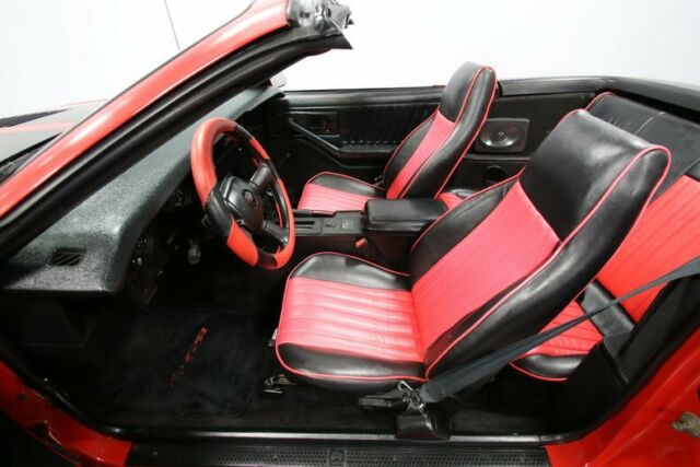 1987 Chevrolet Camaro IROC Z/28 Convertible - photo 4