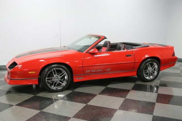 1987 Chevrolet Camaro IROC Z/28 Convertible - photo 6