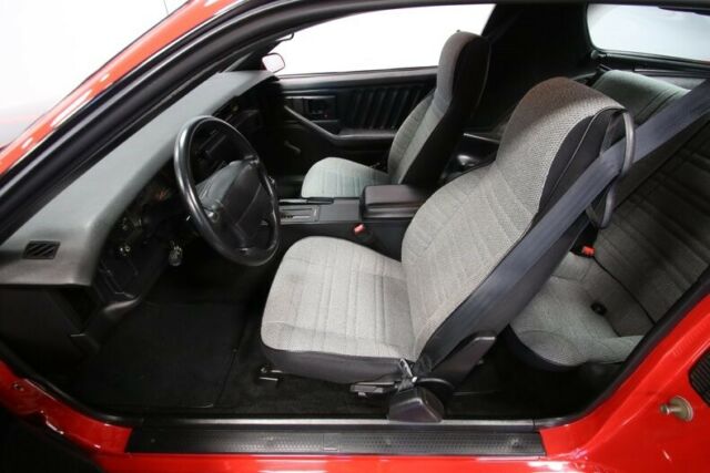 1992 Chevrolet Camaro RS Heritage Edition 25th Anniversary - photo 5