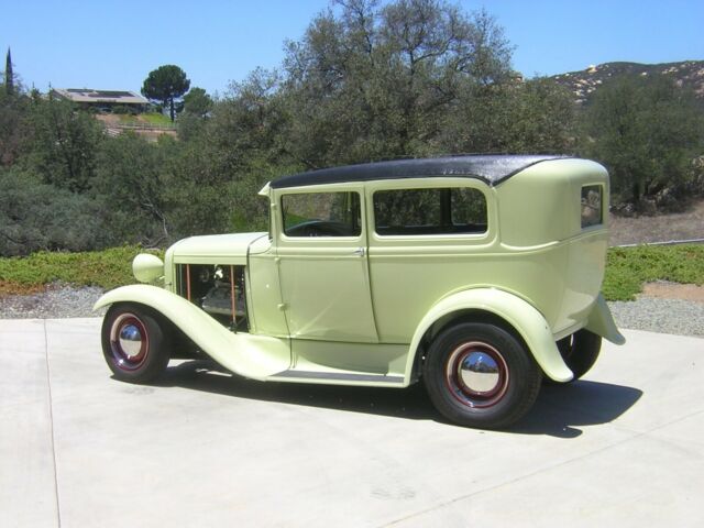 1930 Ford Model A - photo 2