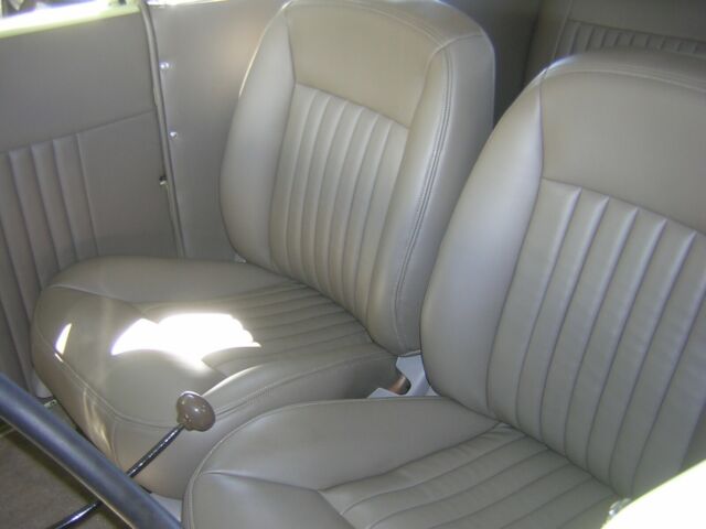 1930 Ford Model A - photo 4