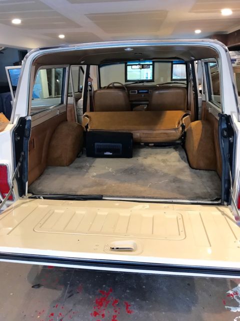 1985 Jeep Wagoneer chrome - photo 11