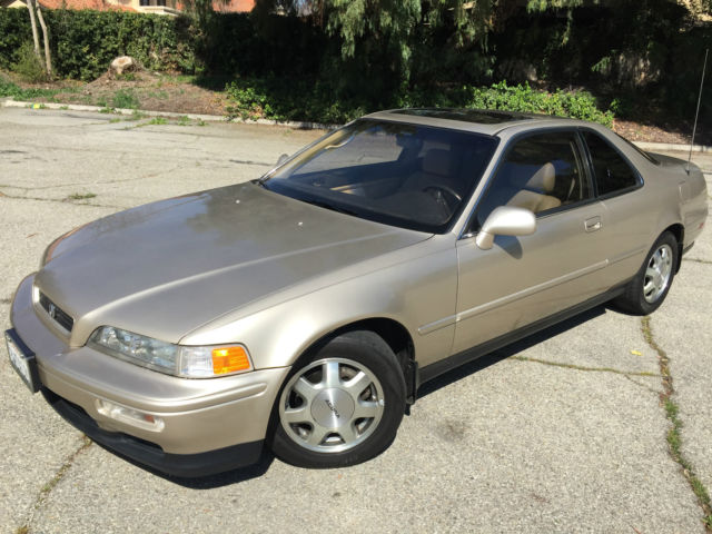 CLASSIC SOUTHERN CALIFORNIA LOW MILEAGE 89,711 GARAGE KEPT CORROSION FREE LADY 1994 Acura Legend CLASSIC LEGEND L COUPE 3.2L